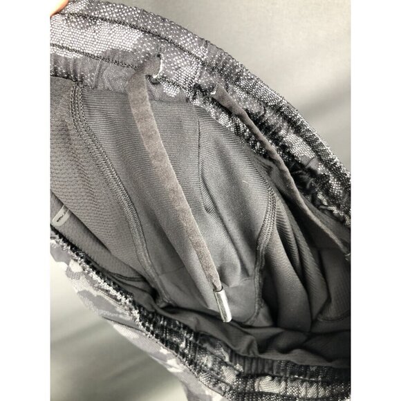 Lululemon Men's Pace Breaker Lined 9" Short M Black Camo Running Athleisure Gym - Picture 5 of 10